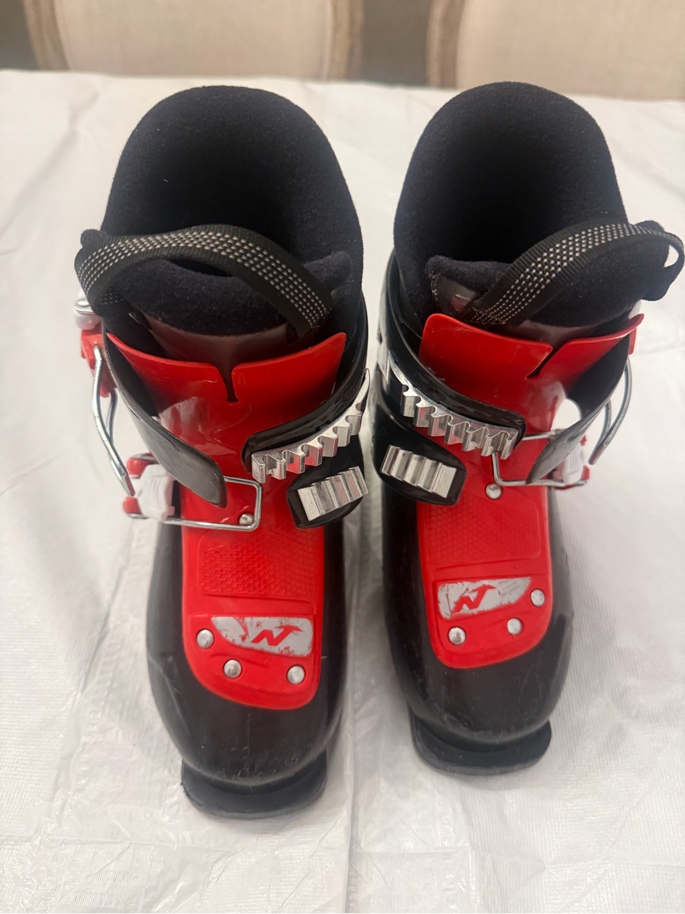 Rossignol Kids Black and Red Ski Boots with Buckle Closures